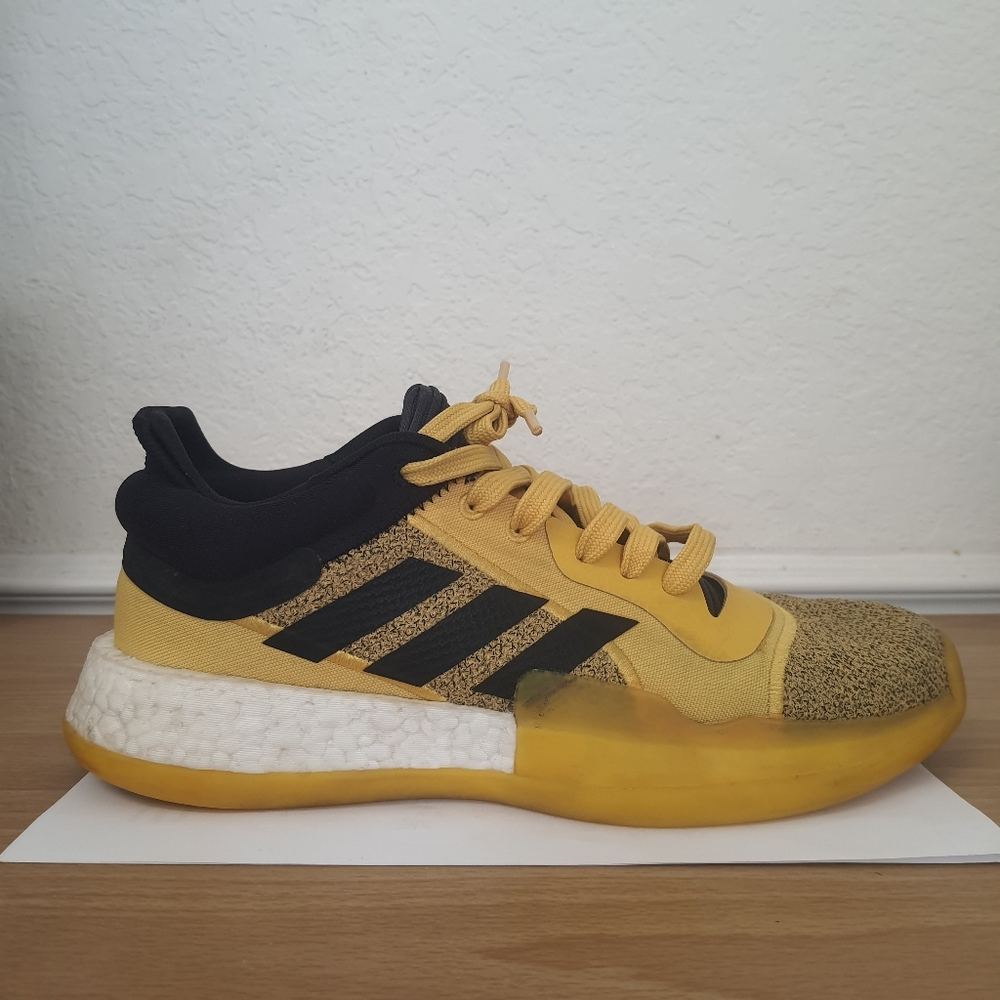 adidas Marquee Boost Low size 9 US